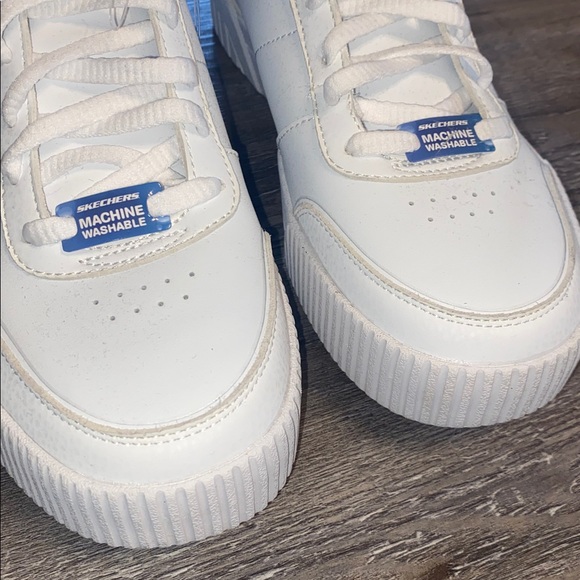 NWT SKECHERS White Court Classics Memory Foam Hi-Top Sneakers 9 - Picture 3 of 9